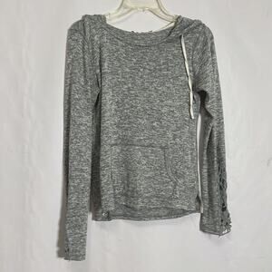 CHANCE OR‎ FATE SWEATER SIZE M
